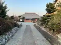 真栄寺の{uncategorized: "未分類", other: "その他", undefined: "問題あり", building: "その他建物", grave: "お墓", sacred_gate: "鳥居", guardian: "狛犬", statue: "像", buddha: "仏像", history: "歴史", nature: "自然", garden: "庭園", animal: "動物", pagoda: "塔", temizu: "手水舎", mountain_gate: "山門・神門", sanctuary: "本殿・本堂", subordinate: "末社・摂社", art: "芸術", scenery: "景色", jizo: "地蔵", ema: "絵馬", goshuin: "御朱印", omikuji: "おみくじ", items: "授与品その他", amulet: "お守り", goshuincho: "御朱印帳", eats: "食事", festival: "お祭り", votive_dance: "神楽", shichigosan: "七五三参", wedding: "結婚式", experience: "体験その他", initially: "初詣", around: "周辺", anti_infection: "感染症対策"}