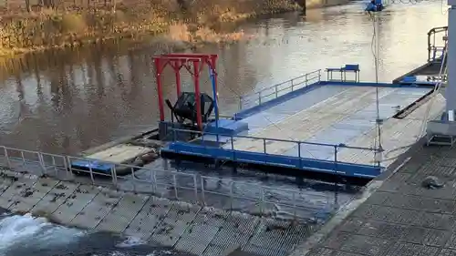 サケ神社（サケの慰霊塔）のその他建物