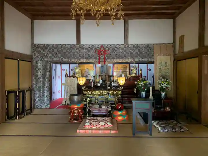 那古寺の本殿・本堂