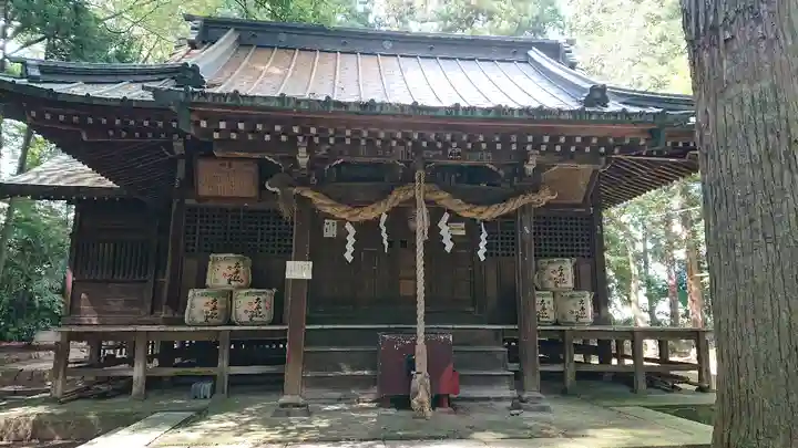 生品神社の本殿・本堂