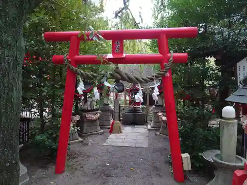 冠稲荷神社の鳥居