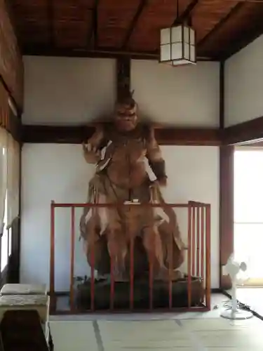 竜禅寺の像