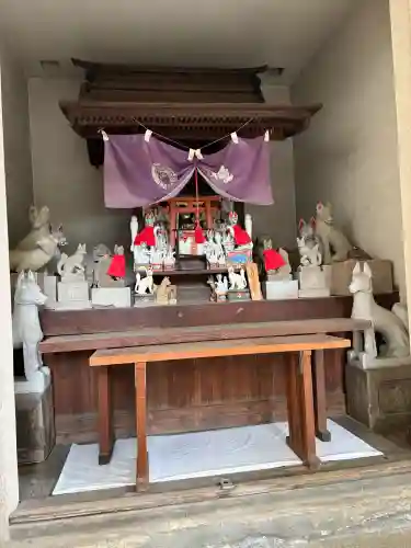 溝口神社の{uncategorized: "未分類", other: "その他", undefined: "問題あり", building: "その他建物", grave: "お墓", sacred_gate: "鳥居", guardian: "狛犬", statue: "像", buddha: "仏像", history: "歴史", nature: "自然", garden: "庭園", animal: "動物", pagoda: "塔", temizu: "手水舎", mountain_gate: "山門・神門", sanctuary: "本殿・本堂", subordinate: "末社・摂社", art: "芸術", scenery: "景色", jizo: "地蔵", ema: "絵馬", goshuin: "御朱印", omikuji: "おみくじ", items: "授与品その他", amulet: "お守り", goshuincho: "御朱印帳", eats: "食事", festival: "お祭り", votive_dance: "神楽", shichigosan: "七五三参", wedding: "結婚式", experience: "体験その他", initially: "初詣", around: "周辺", anti_infection: "感染症対策"}