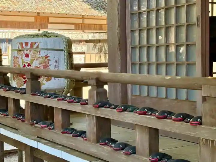 大村神社の{uncategorized: "未分類", other: "その他", undefined: "問題あり", building: "その他建物", grave: "お墓", sacred_gate: "鳥居", guardian: "狛犬", statue: "像", buddha: "仏像", history: "歴史", nature: "自然", garden: "庭園", animal: "動物", pagoda: "塔", temizu: "手水舎", mountain_gate: "山門・神門", sanctuary: "本殿・本堂", subordinate: "末社・摂社", art: "芸術", scenery: "景色", jizo: "地蔵", ema: "絵馬", goshuin: "御朱印", omikuji: "おみくじ", items: "授与品その他", amulet: "お守り", goshuincho: "御朱印帳", eats: "食事", festival: "お祭り", votive_dance: "神楽", shichigosan: "七五三参", wedding: "結婚式", experience: "体験その他", initially: "初詣", around: "周辺", anti_infection: "感染症対策"}