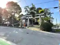 左右神社の鳥居