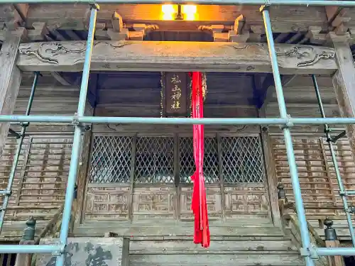 杣山神社の本殿