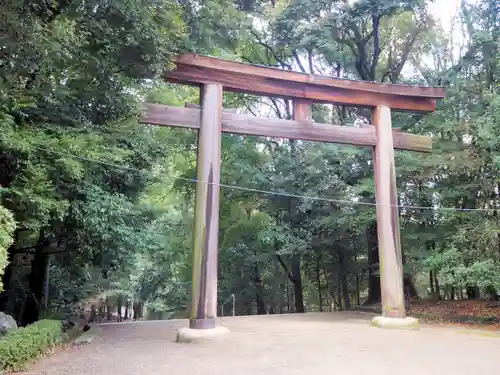 近江神宮の鳥居