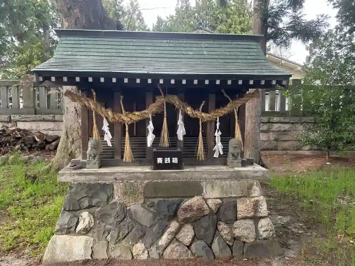 大宮神社の{uncategorized: "未分類", other: "その他", undefined: "問題あり", building: "その他建物", grave: "お墓", sacred_gate: "鳥居", guardian: "狛犬", statue: "像", buddha: "仏像", history: "歴史", nature: "自然", garden: "庭園", animal: "動物", pagoda: "塔", temizu: "手水舎", mountain_gate: "山門・神門", sanctuary: "本殿・本堂", subordinate: "末社・摂社", art: "芸術", scenery: "景色", jizo: "地蔵", ema: "絵馬", goshuin: "御朱印", omikuji: "おみくじ", items: "授与品その他", amulet: "お守り", goshuincho: "御朱印帳", eats: "食事", festival: "お祭り", votive_dance: "神楽", shichigosan: "七五三参", wedding: "結婚式", experience: "体験その他", initially: "初詣", around: "周辺", anti_infection: "感染症対策"}