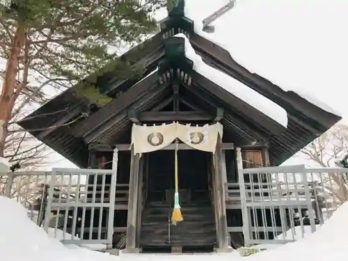 高島稲荷神社の本殿