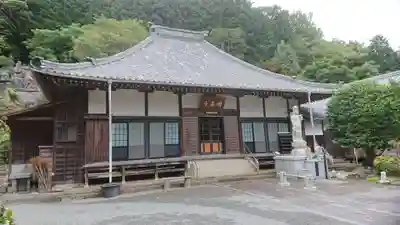 明泉寺の本殿・本堂