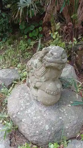 白山神社の狛犬