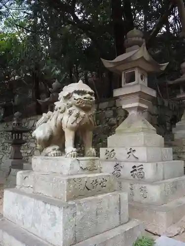 由加山 由加神社本宮の狛犬