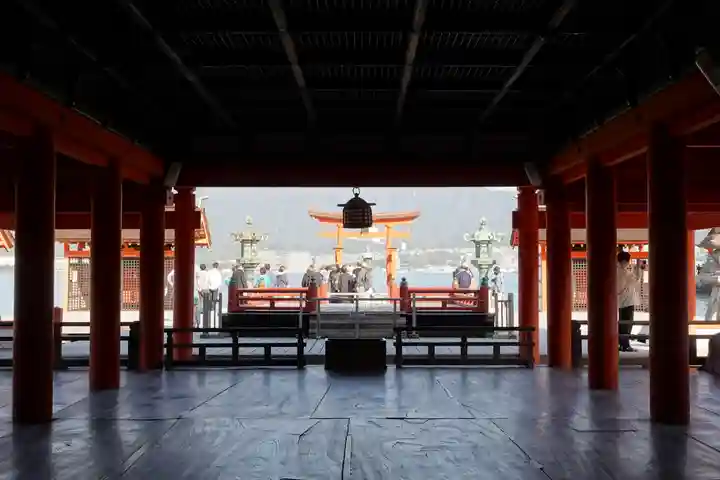厳島神社(広島県)