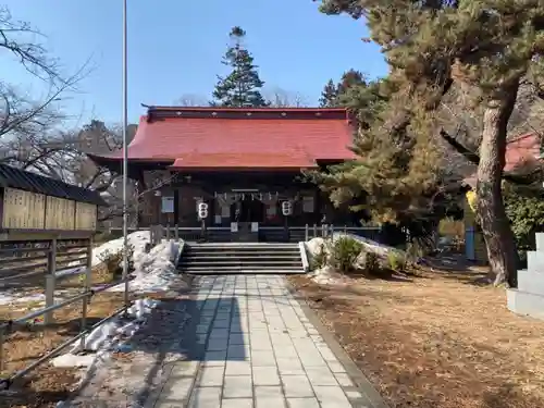 長者山新羅神社の本殿