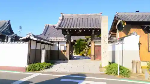 明徳寺の山門