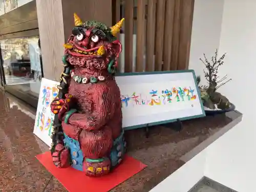 伊和志津神社の{uncategorized: "未分類", other: "その他", undefined: "問題あり", building: "その他建物", grave: "お墓", sacred_gate: "鳥居", guardian: "狛犬", statue: "像", buddha: "仏像", history: "歴史", nature: "自然", garden: "庭園", animal: "動物", pagoda: "塔", temizu: "手水舎", mountain_gate: "山門・神門", sanctuary: "本殿・本堂", subordinate: "末社・摂社", art: "芸術", scenery: "景色", jizo: "地蔵", ema: "絵馬", goshuin: "御朱印", omikuji: "おみくじ", items: "授与品その他", amulet: "お守り", goshuincho: "御朱印帳", eats: "食事", festival: "お祭り", votive_dance: "神楽", shichigosan: "七五三参", wedding: "結婚式", experience: "体験その他", initially: "初詣", around: "周辺", anti_infection: "感染症対策"}