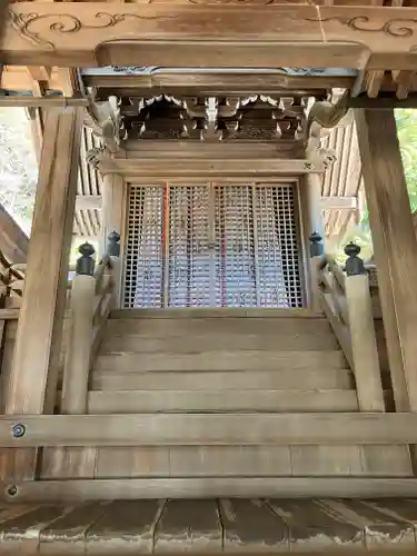 加舎神社の本殿・本堂