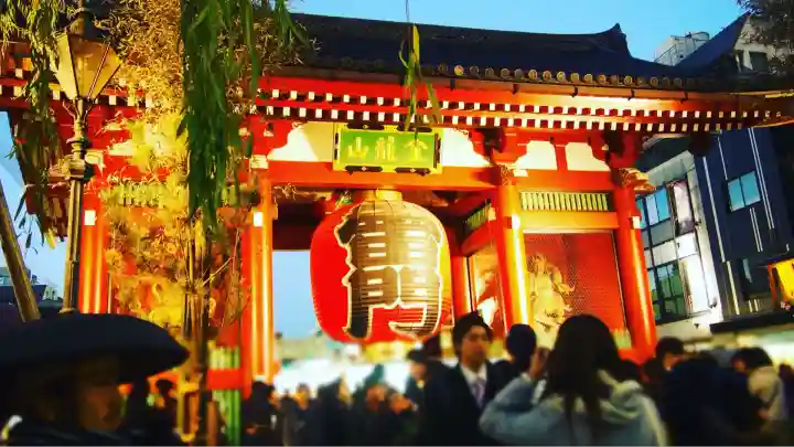 浅草寺の山門・神門