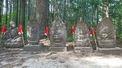 鶴ケ峰八幡神社の地蔵