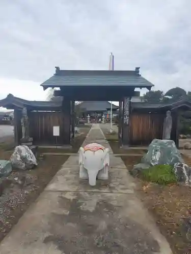 常楽寺の山門