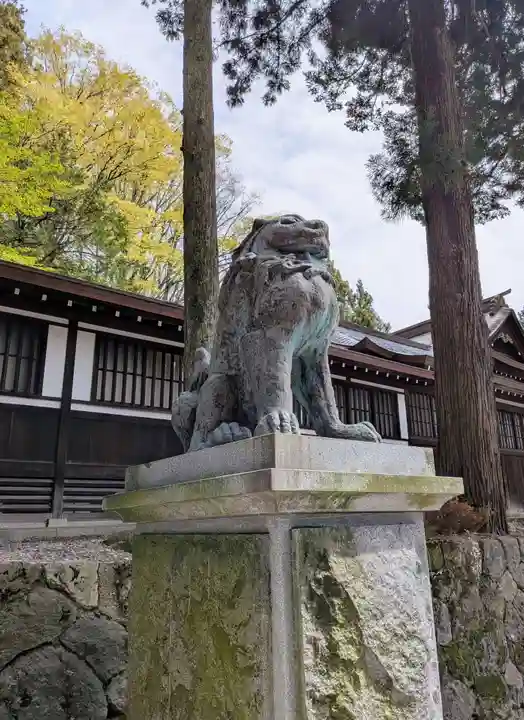 諏訪大社下社春宮(長野県)