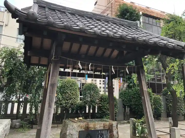 柏神社の手水舎