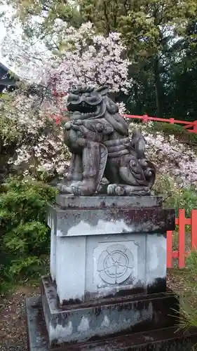 建勲神社の狛犬