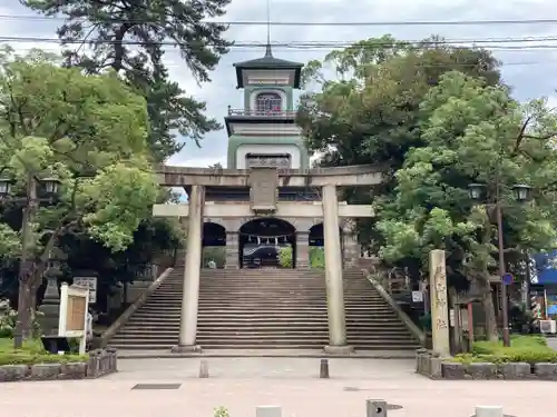 尾山神社の鳥居