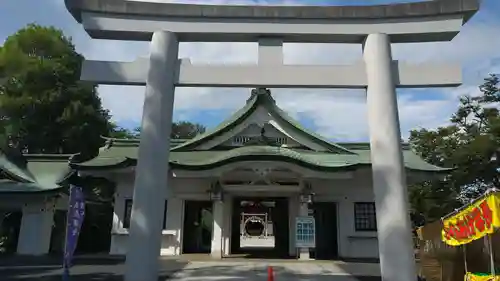 諏訪神社の鳥居