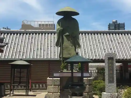 四天王寺の像