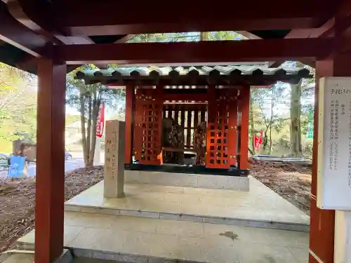 大杉神社の{uncategorized: "未分類", other: "その他", undefined: "問題あり", building: "その他建物", grave: "お墓", sacred_gate: "鳥居", guardian: "狛犬", statue: "像", buddha: "仏像", history: "歴史", nature: "自然", garden: "庭園", animal: "動物", pagoda: "塔", temizu: "手水舎", mountain_gate: "山門・神門", sanctuary: "本殿・本堂", subordinate: "末社・摂社", art: "芸術", scenery: "景色", jizo: "地蔵", ema: "絵馬", goshuin: "御朱印", omikuji: "おみくじ", items: "授与品その他", amulet: "お守り", goshuincho: "御朱印帳", eats: "食事", festival: "お祭り", votive_dance: "神楽", shichigosan: "七五三参", wedding: "結婚式", experience: "体験その他", initially: "初詣", around: "周辺", anti_infection: "感染症対策"}