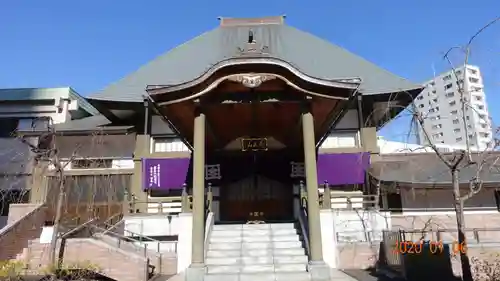 覚林寺の本殿・本堂