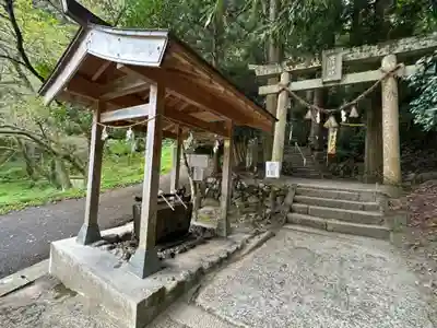 金持神社の手水舎