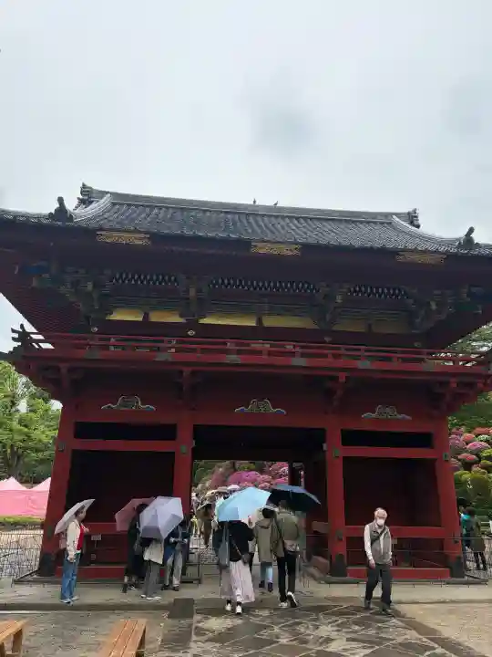 根津神社の{uncategorized: "未分類", other: "その他", undefined: "問題あり", building: "その他建物", grave: "お墓", sacred_gate: "鳥居", guardian: "狛犬", statue: "像", buddha: "仏像", history: "歴史", nature: "自然", garden: "庭園", animal: "動物", pagoda: "塔", temizu: "手水舎", mountain_gate: "山門・神門", sanctuary: "本殿・本堂", subordinate: "末社・摂社", art: "芸術", scenery: "景色", jizo: "地蔵", ema: "絵馬", goshuin: "御朱印", omikuji: "おみくじ", items: "授与品その他", amulet: "お守り", goshuincho: "御朱印帳", eats: "食事", festival: "お祭り", votive_dance: "神楽", shichigosan: "七五三参", wedding: "結婚式", experience: "体験その他", initially: "初詣", around: "周辺", anti_infection: "感染症対策"}