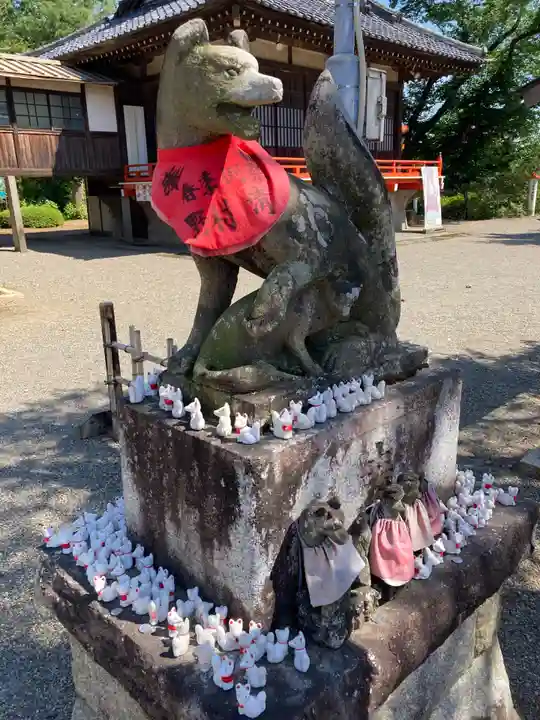 尾曳稲荷神社の狛犬