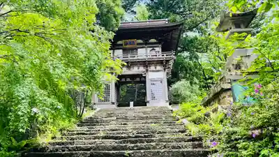 大山寺の山門・神門