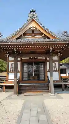 長福寺の{uncategorized: "未分類", other: "その他", undefined: "問題あり", building: "その他建物", grave: "お墓", sacred_gate: "鳥居", guardian: "狛犬", statue: "像", buddha: "仏像", history: "歴史", nature: "自然", garden: "庭園", animal: "動物", pagoda: "塔", temizu: "手水舎", mountain_gate: "山門・神門", sanctuary: "本殿・本堂", subordinate: "末社・摂社", art: "芸術", scenery: "景色", jizo: "地蔵", ema: "絵馬", goshuin: "御朱印", omikuji: "おみくじ", items: "授与品その他", amulet: "お守り", goshuincho: "御朱印帳", eats: "食事", festival: "お祭り", votive_dance: "神楽", shichigosan: "七五三参", wedding: "結婚式", experience: "体験その他", initially: "初詣", around: "周辺", anti_infection: "感染症対策"}