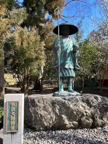 鑁阿寺の像