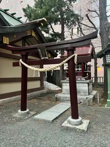 三吉神社の末社・摂社