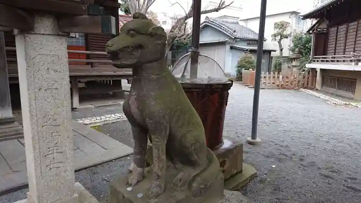 嶺御嶽神社の狛犬
