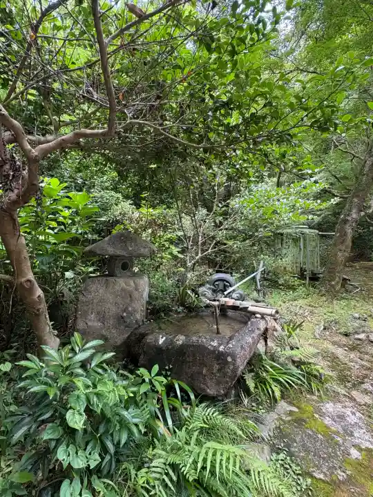 香園寺奥の院(白瀧)(愛媛県)