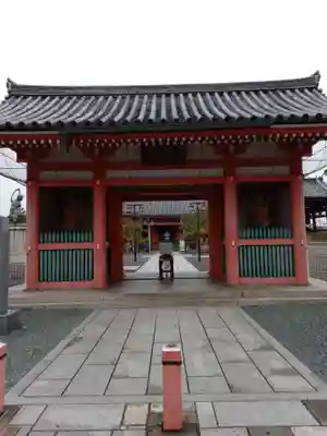 津観音の山門・神門