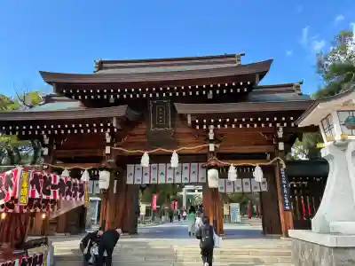 湊川神社の{uncategorized: "未分類", other: "その他", undefined: "問題あり", building: "その他建物", grave: "お墓", sacred_gate: "鳥居", guardian: "狛犬", statue: "像", buddha: "仏像", history: "歴史", nature: "自然", garden: "庭園", animal: "動物", pagoda: "塔", temizu: "手水舎", mountain_gate: "山門・神門", sanctuary: "本殿・本堂", subordinate: "末社・摂社", art: "芸術", scenery: "景色", jizo: "地蔵", ema: "絵馬", goshuin: "御朱印", omikuji: "おみくじ", items: "授与品その他", amulet: "お守り", goshuincho: "御朱印帳", eats: "食事", festival: "お祭り", votive_dance: "神楽", shichigosan: "七五三参", wedding: "結婚式", experience: "体験その他", initially: "初詣", around: "周辺", anti_infection: "感染症対策"}