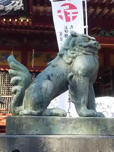 浅草神社の狛犬