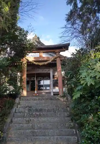 蚕霊神社の鳥居