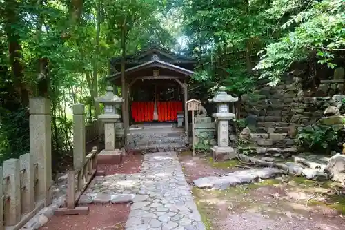 宇治上神社の末社