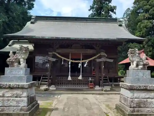 二宮赤城神社の本殿・本堂