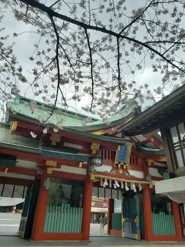 日枝神社の山門