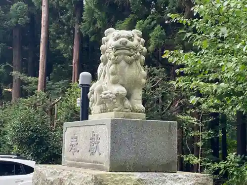 横浜八幡神社の狛犬