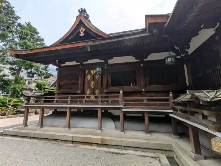 大将軍八神社の{uncategorized: "未分類", other: "その他", undefined: "問題あり", building: "その他建物", grave: "お墓", sacred_gate: "鳥居", guardian: "狛犬", statue: "像", buddha: "仏像", history: "歴史", nature: "自然", garden: "庭園", animal: "動物", pagoda: "塔", temizu: "手水舎", mountain_gate: "山門・神門", sanctuary: "本殿・本堂", subordinate: "末社・摂社", art: "芸術", scenery: "景色", jizo: "地蔵", ema: "絵馬", goshuin: "御朱印", omikuji: "おみくじ", items: "授与品その他", amulet: "お守り", goshuincho: "御朱印帳", eats: "食事", festival: "お祭り", votive_dance: "神楽", shichigosan: "七五三参", wedding: "結婚式", experience: "体験その他", initially: "初詣", around: "周辺", anti_infection: "感染症対策"}